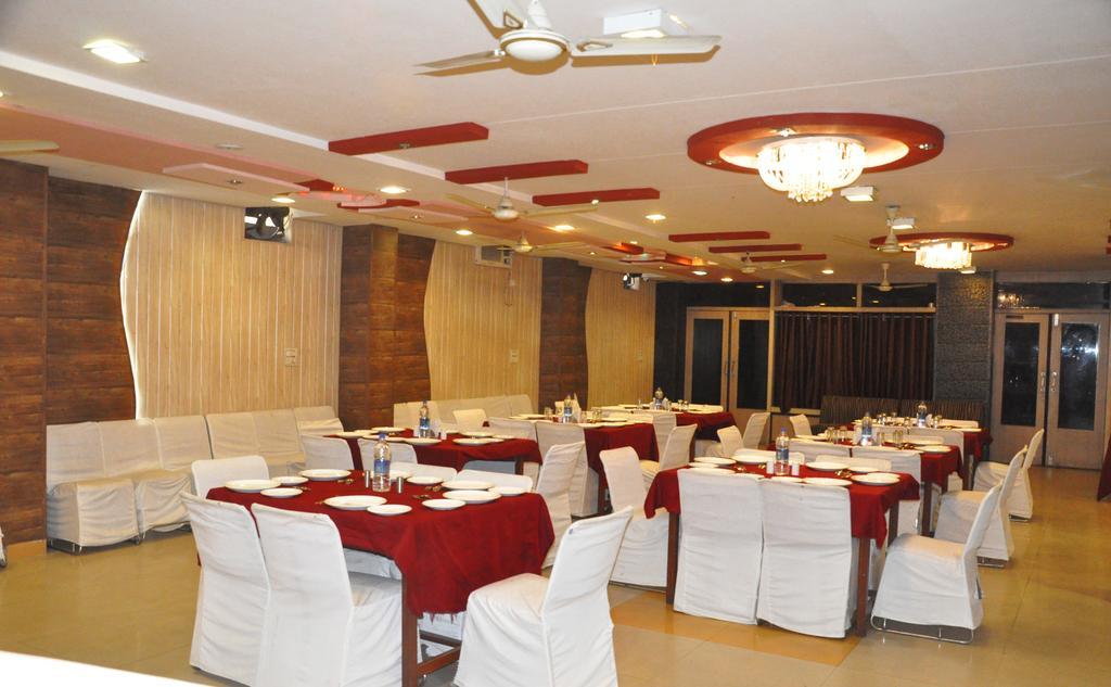 Hotel Muskan Palace Jaipur Bagian luar foto