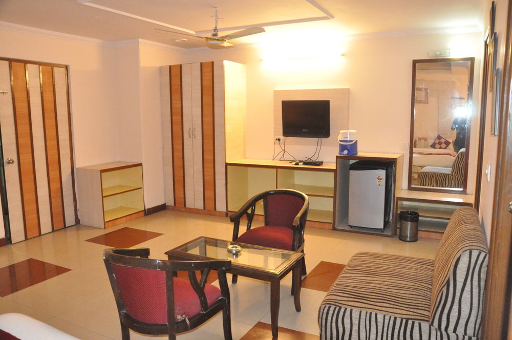 Hotel Muskan Palace Jaipur Bagian luar foto