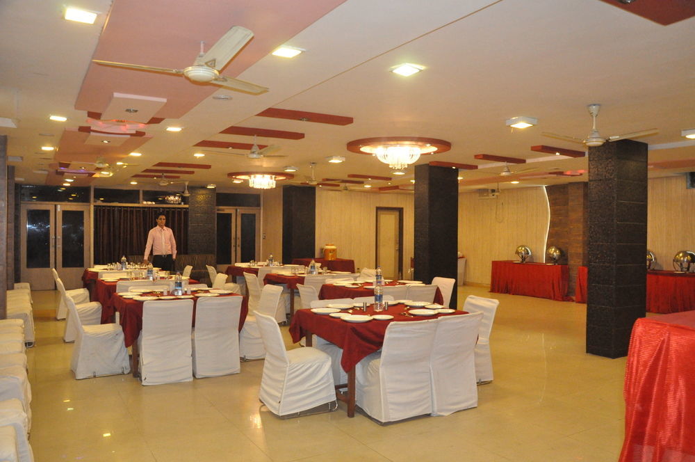 Hotel Muskan Palace Jaipur Bagian luar foto